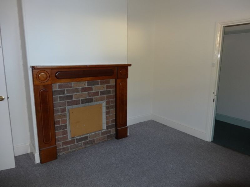 10 Railway Terrace, Victor Harbor SA 5211