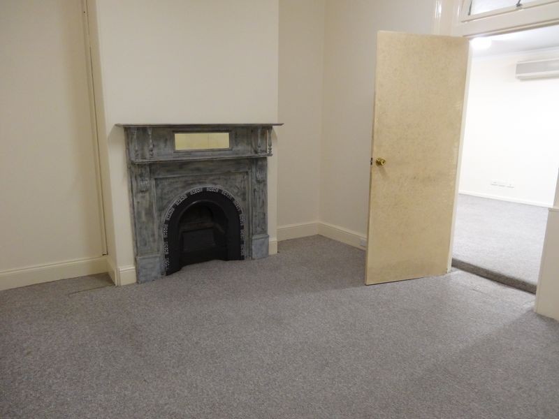 10 Railway Terrace, Victor Harbor SA 5211