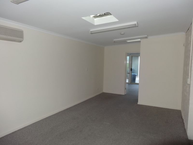 10 Railway Terrace, Victor Harbor SA 5211