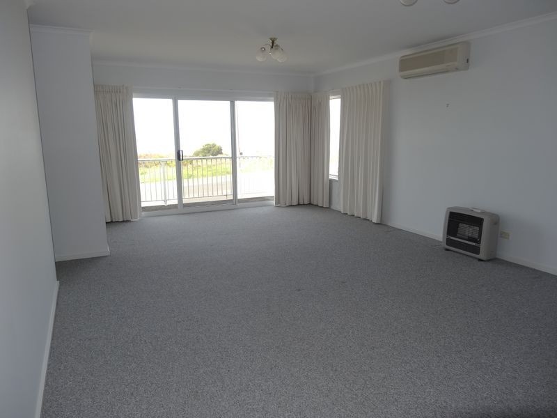 50 Esplanade, Victor Harbor SA 5211