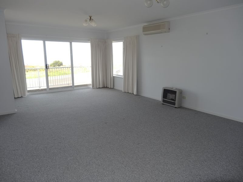 50 Esplanade, Victor Harbor SA 5211