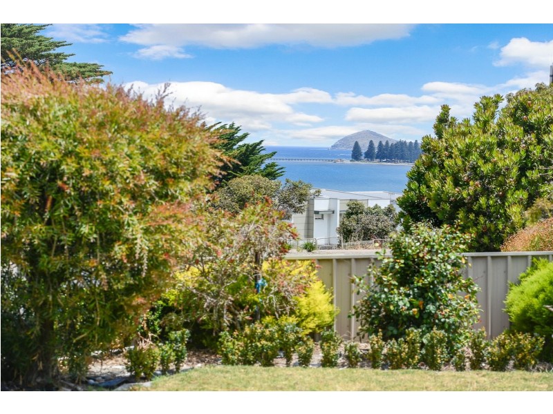 43 Hindmarsh Road, Mccracken SA 5211