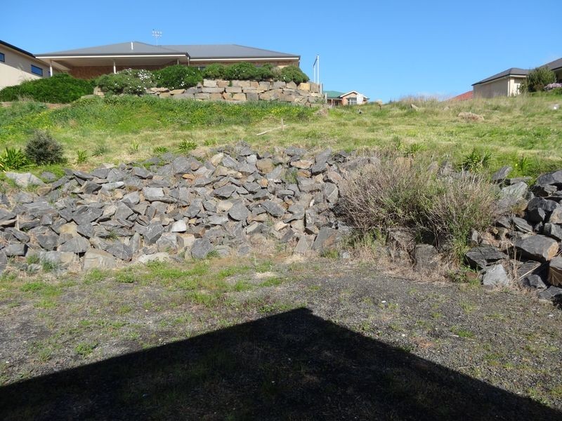 13 Poltong Street, Encounter Bay SA 5211