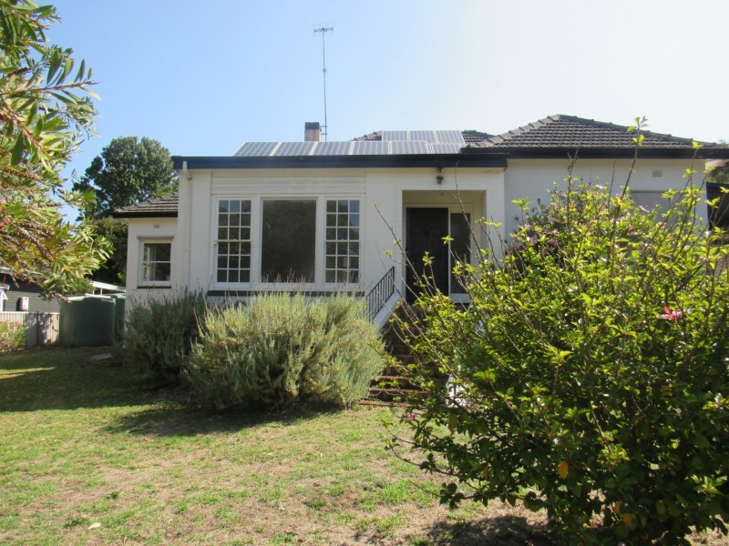 7 Gum Avenue, Victor Harbor SA 5211