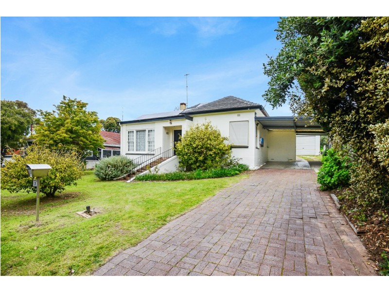 7 Gum Avenue, Victor Harbor SA 5211