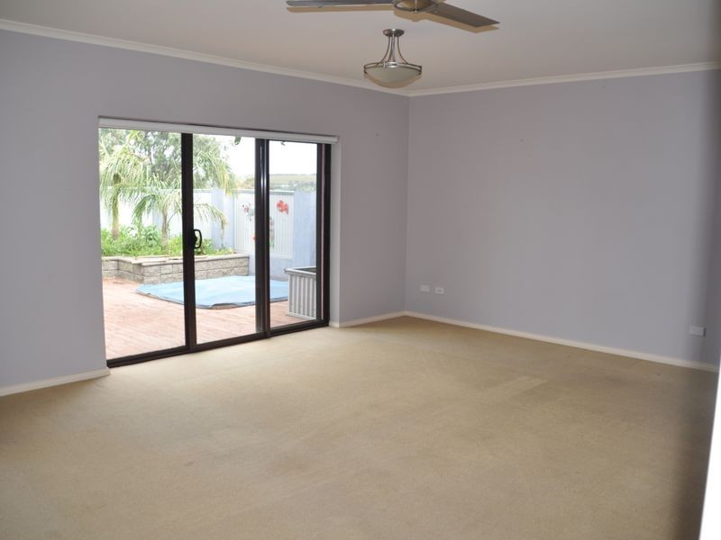 6 James Street, Victor Harbor SA 5211