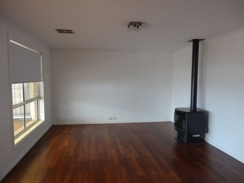 3 Orca Place, Encounter Bay SA 5211