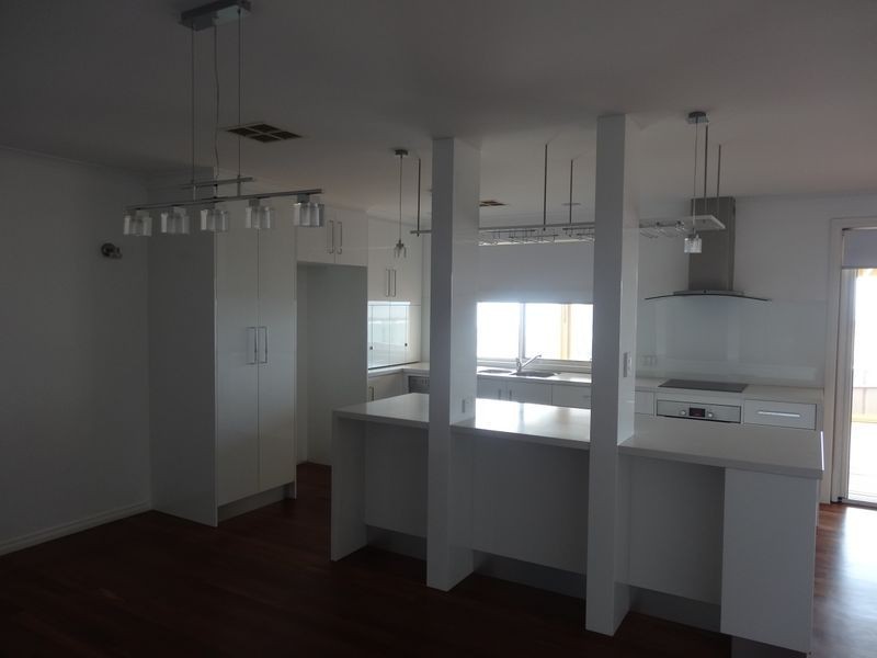 3 Orca Place, Encounter Bay SA 5211