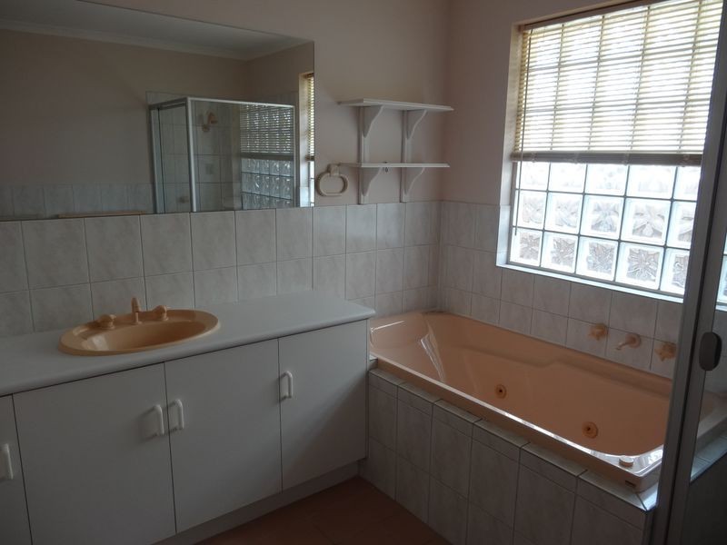 3 Orca Place, Encounter Bay SA 5211