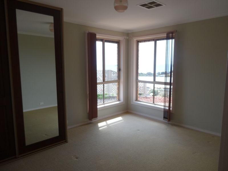 3 Orca Place, Encounter Bay SA 5211
