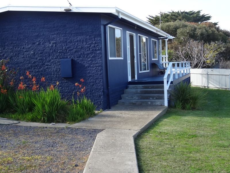 8 First Avenue, Hayborough SA 5211