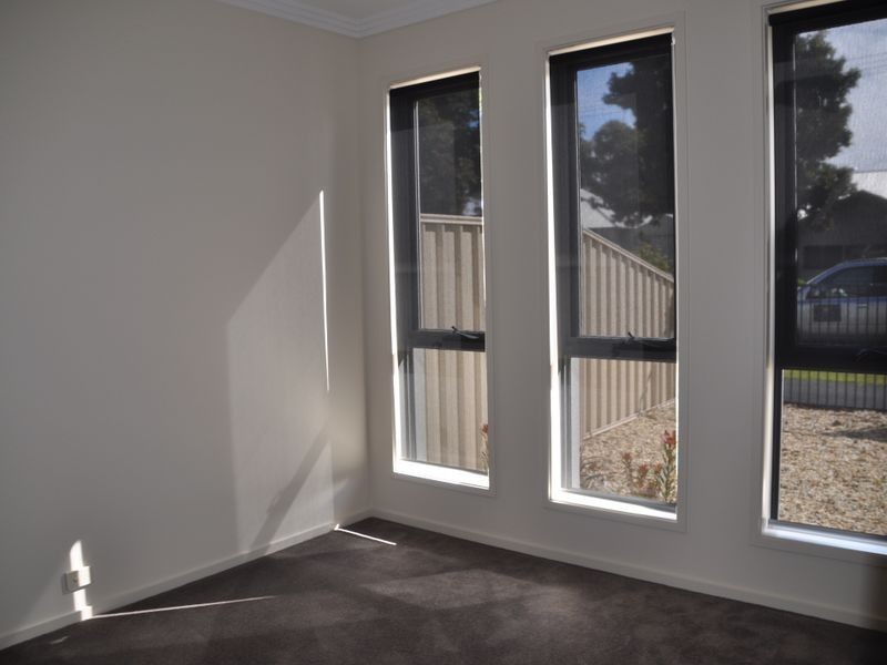 18 Sturt Street, Victor Harbor SA 5211