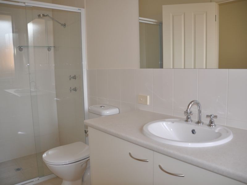 18 Sturt Street, Victor Harbor SA 5211