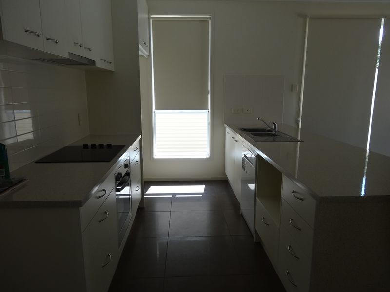 18 Sturt Street, Victor Harbor SA 5211