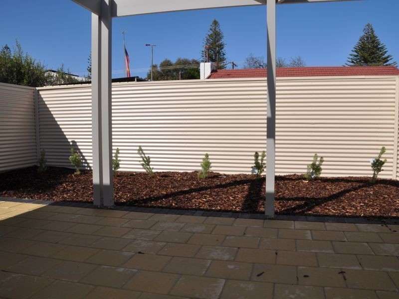 18 Sturt Street, Victor Harbor SA 5211