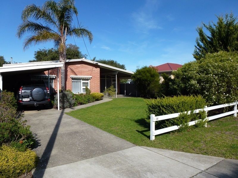 36 Newland Street, Victor Harbor SA 5211