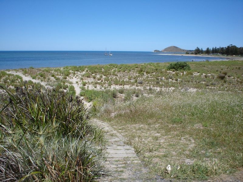 36 Newland Street, Victor Harbor SA 5211