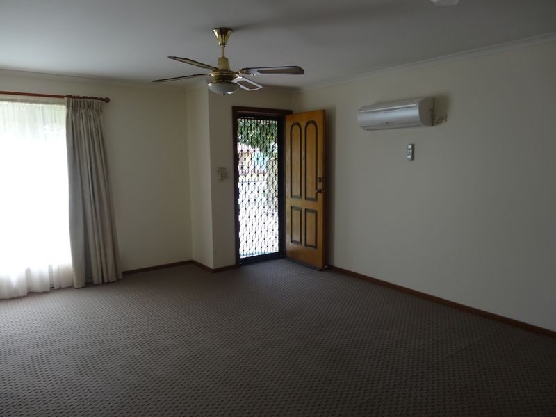 2/19 Bond Avenue, Victor Harbor SA 5211