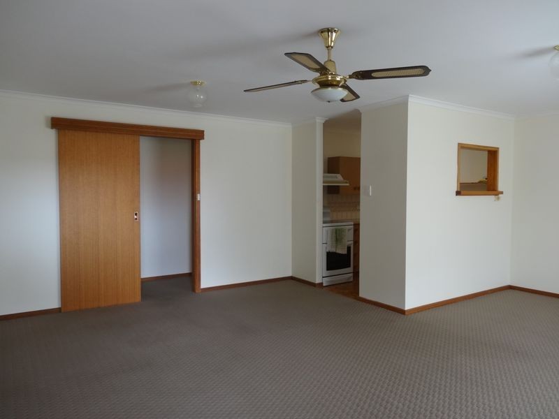 2/19 Bond Avenue, Victor Harbor SA 5211