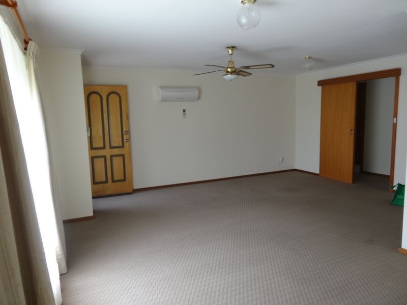 2/19 Bond Avenue, Victor Harbor SA 5211