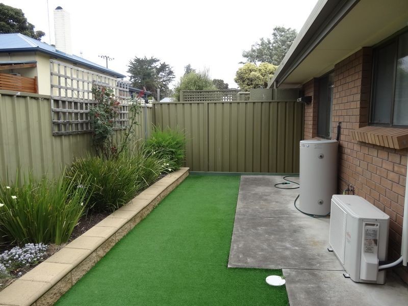 2/19 Bond Avenue, Victor Harbor SA 5211