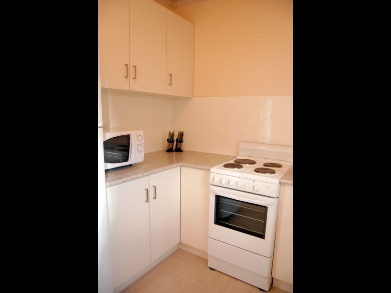 1/30 Esplanade, Victor Harbor SA 5211