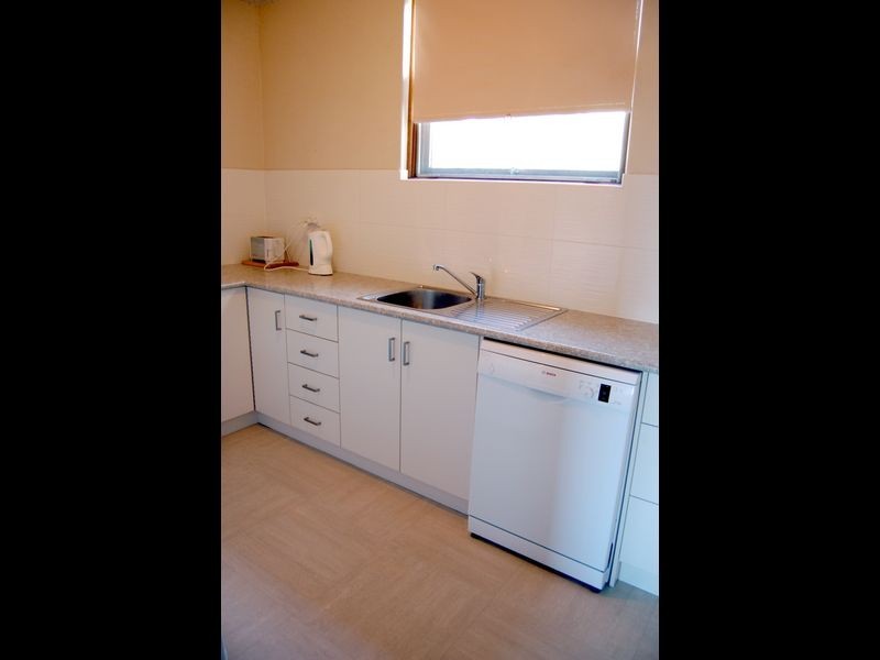 1/30 Esplanade, Victor Harbor SA 5211