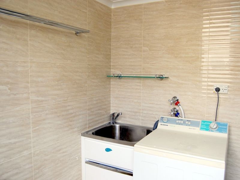 1/30 Esplanade, Victor Harbor SA 5211