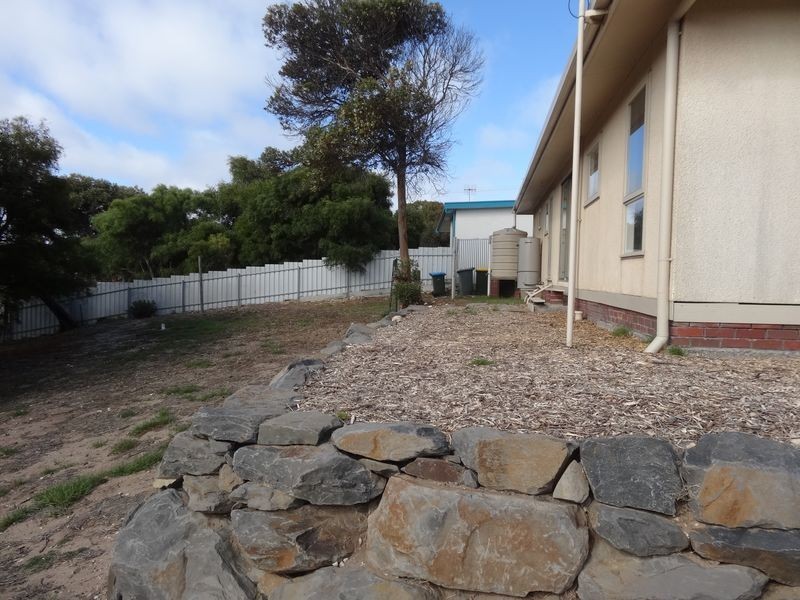 4 Barton Street, Port Elliot SA 5212