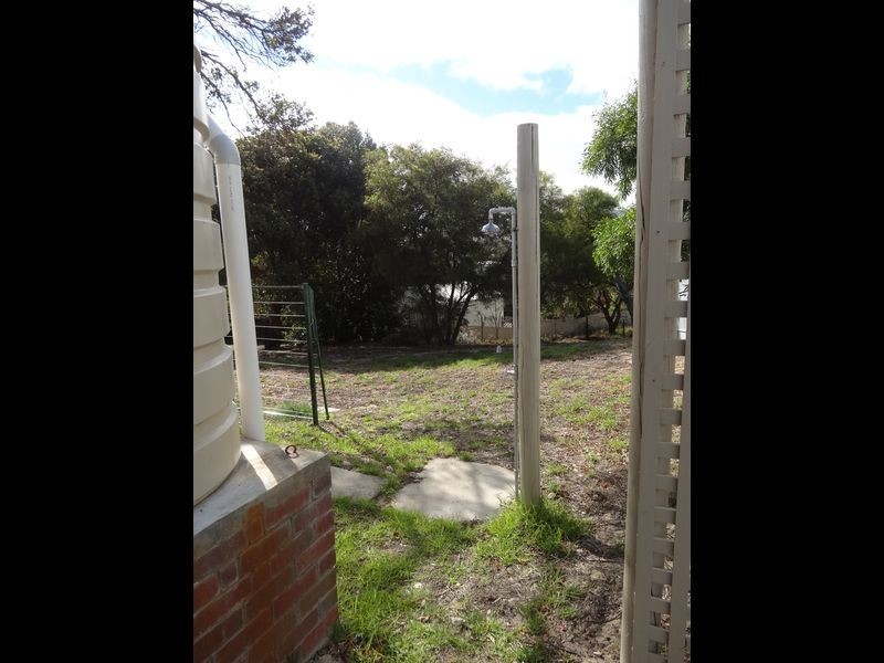 4 Barton Street, Port Elliot SA 5212