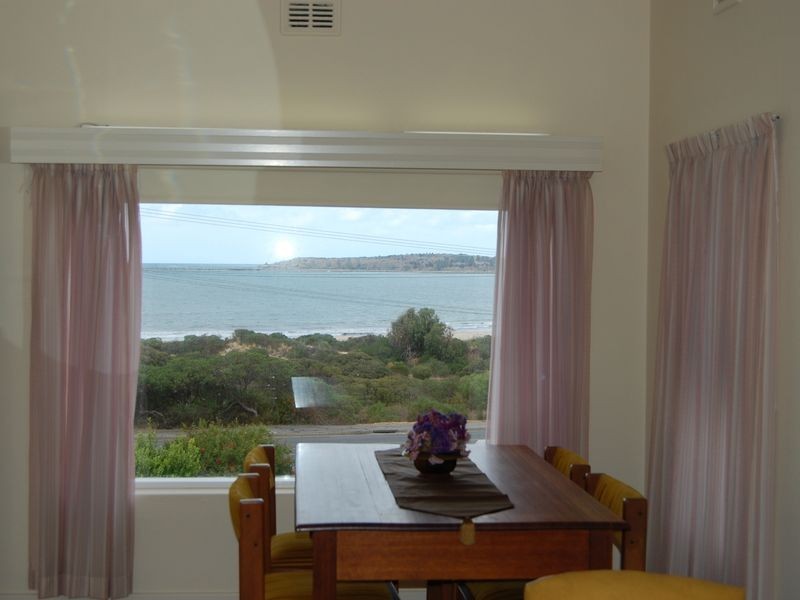 1/81 Hindmarsh Road, Victor Harbor SA 5211