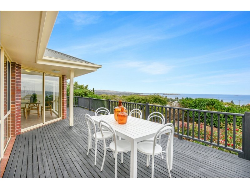 48 Rumbelow street, Encounter Bay SA 5211
