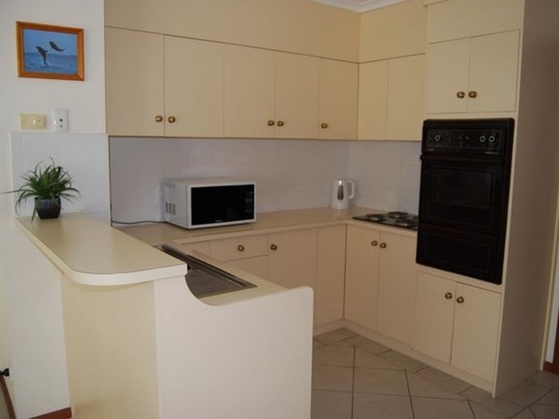 1/22 Esplanade, Victor Harbor SA 5211