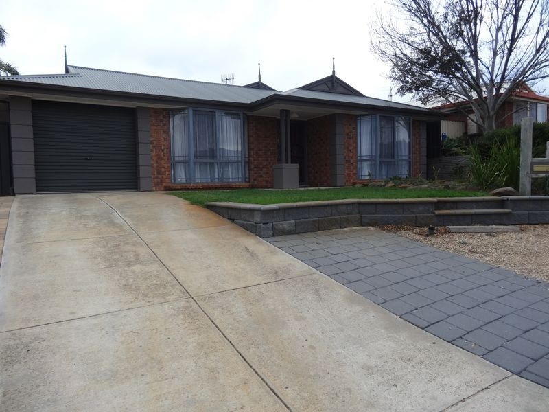 4 Yates Avenue, Hayborough SA 5211