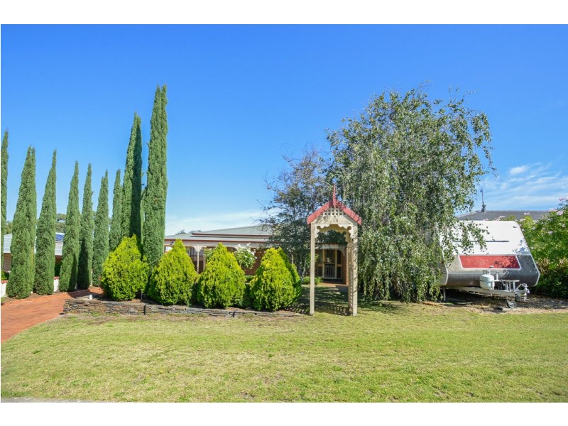 13 Somers Road,, Victor Harbor SA 5211