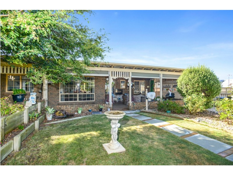 13 Somers Road,, Victor Harbor SA 5211