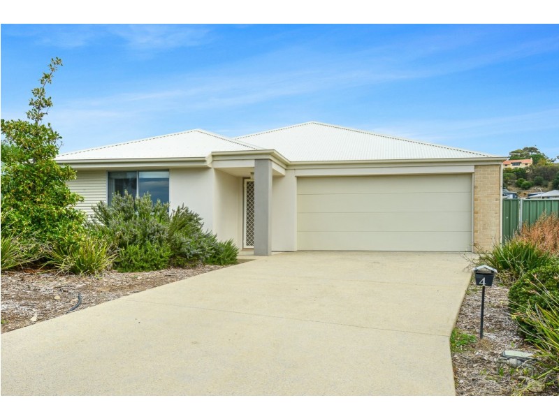 4 Shields Crescent,, Encounter Bay SA 5211