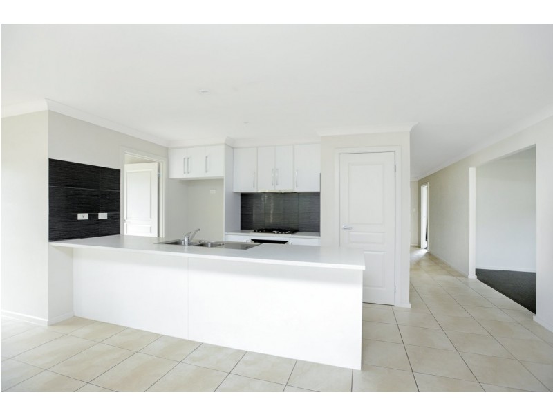 4 Shields Crescent,, Encounter Bay SA 5211