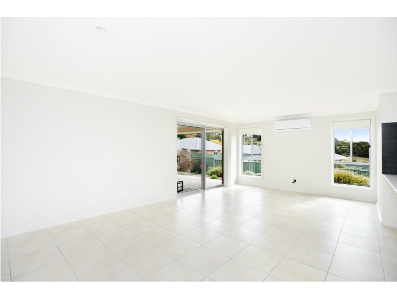 4 Shields Crescent,, Encounter Bay SA 5211