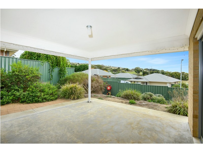 4 Shields Crescent,, Encounter Bay SA 5211
