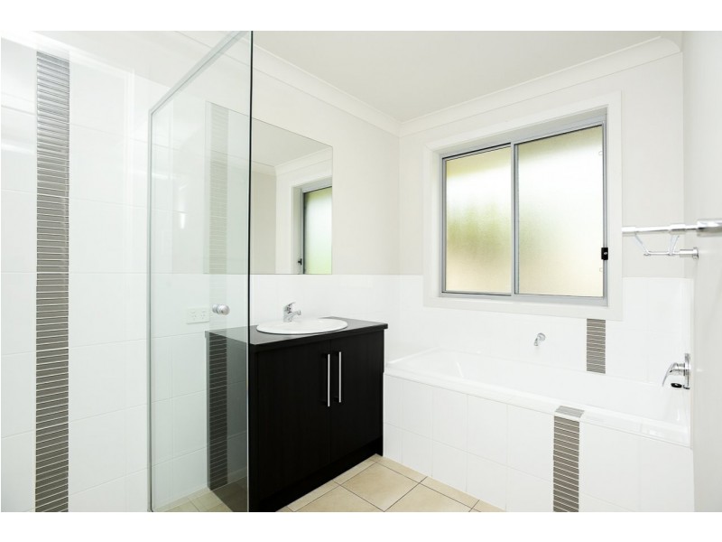 4 Shields Crescent,, Encounter Bay SA 5211