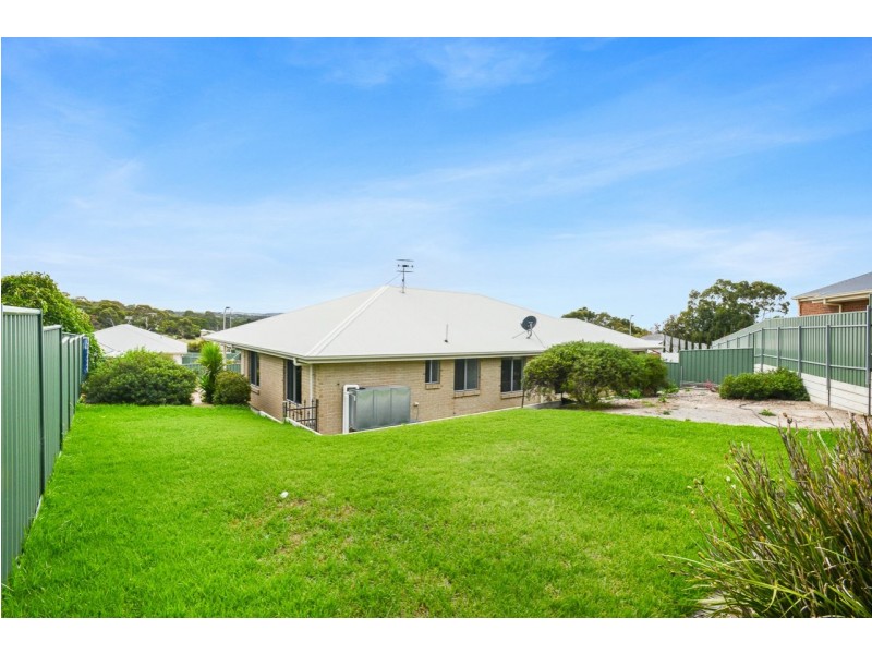 4 Shields Crescent,, Encounter Bay SA 5211