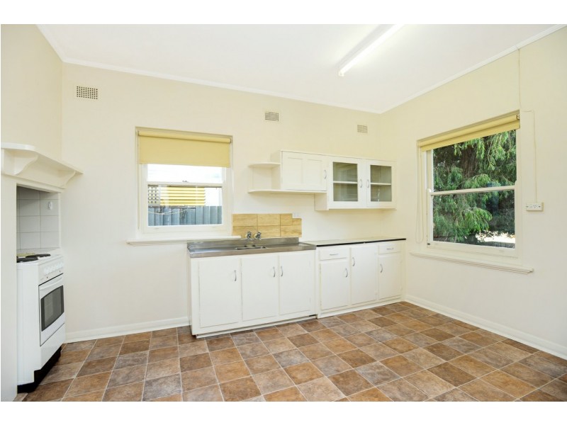 25 William Street, Victor Harbor SA 5211