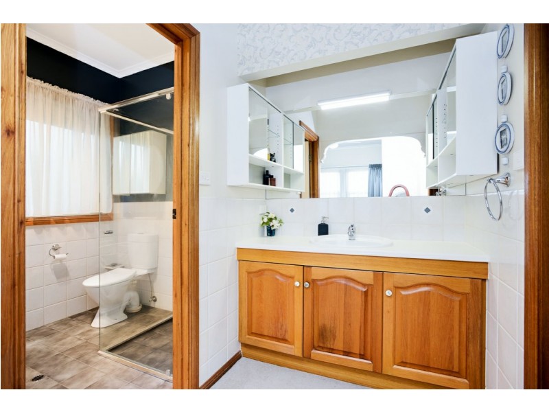 34 Southern Right Crescent,, Encounter Bay SA 5211