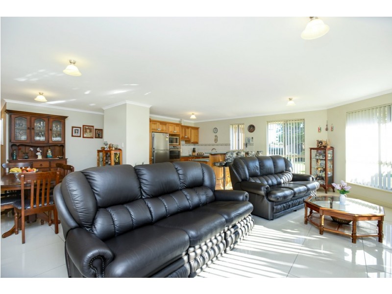 32 Tolmer Court, Hayborough SA 5211