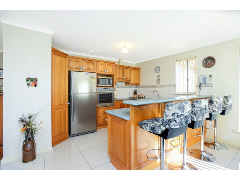 32 Tolmer Court, Hayborough SA 5211