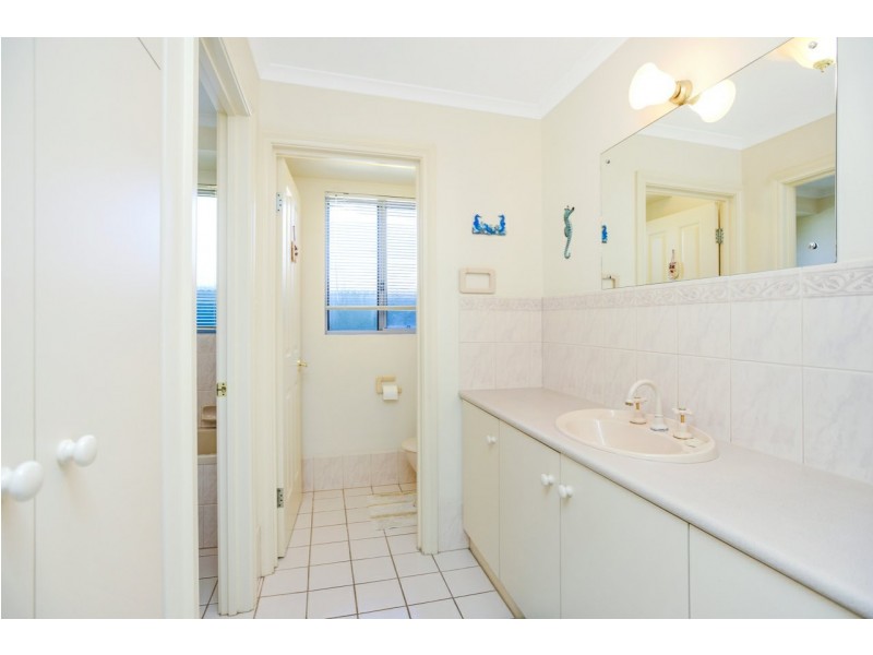 32 Tolmer Court, Hayborough SA 5211