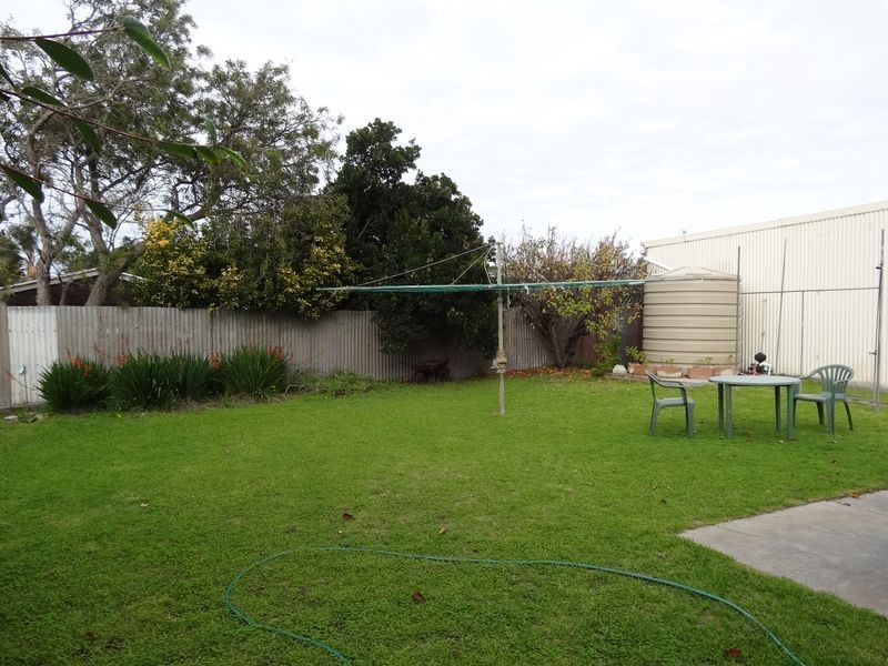 100 Victoria Street, Victor Harbor SA 5211