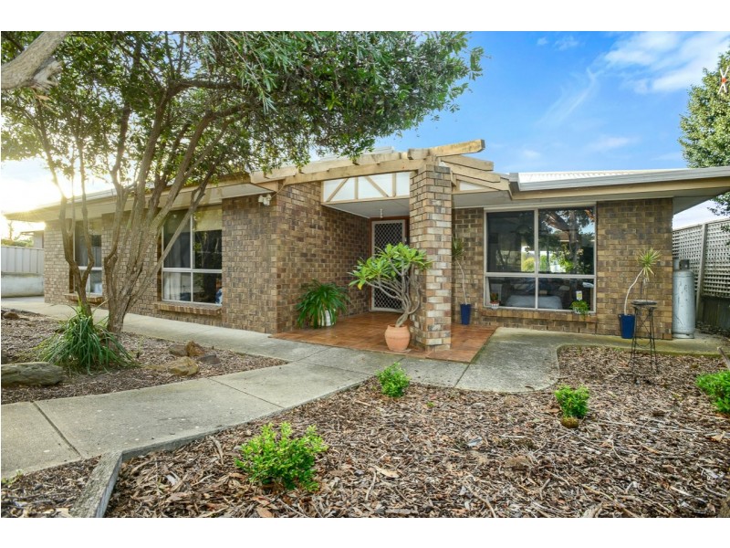 1 Ostend Crescent, Hayborough SA 5211