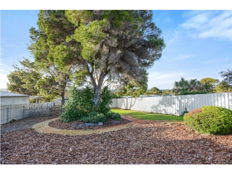 1 Ostend Crescent, Hayborough SA 5211